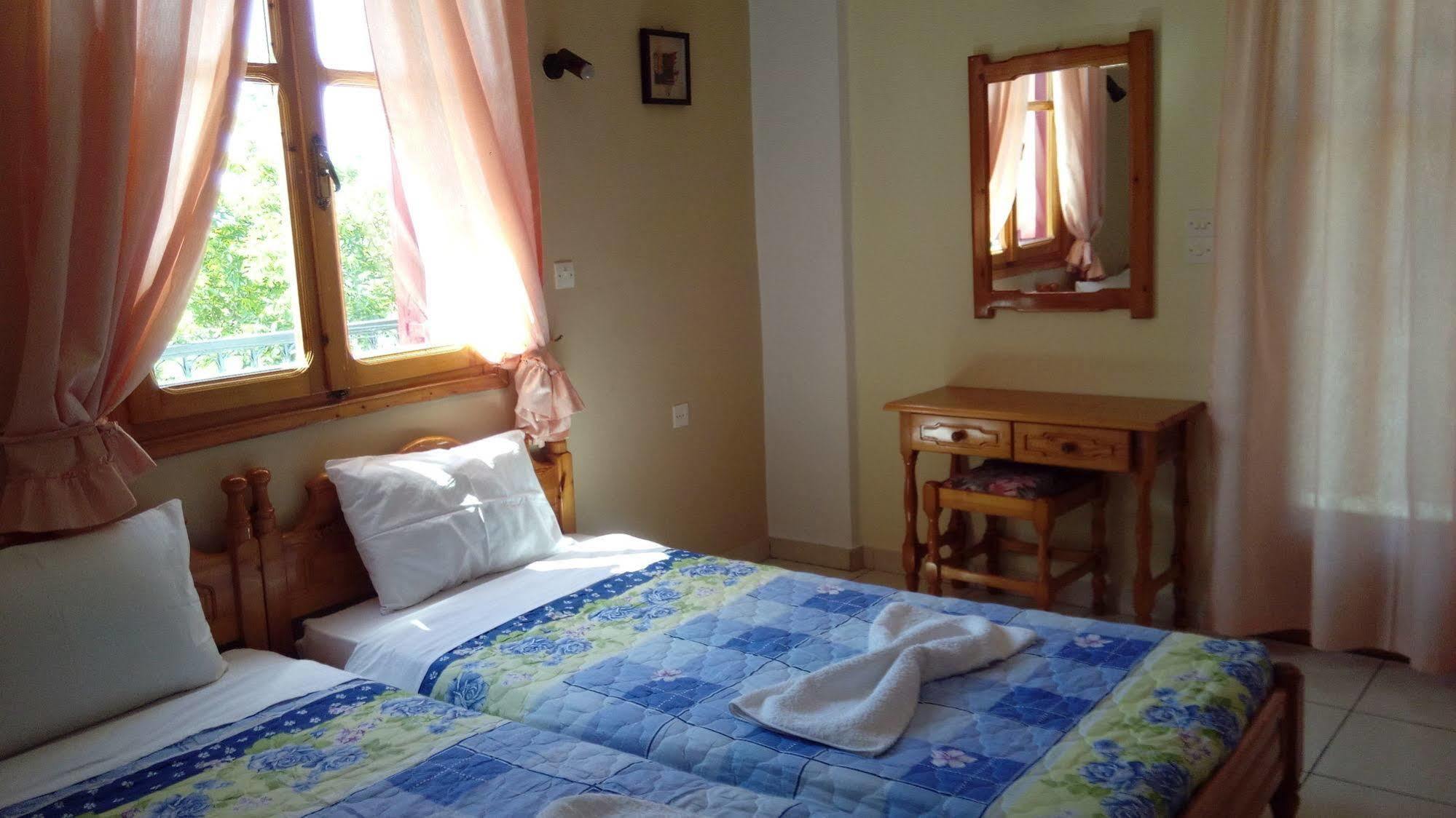 Anessis Cosmos Apart otel Anaxos Dış mekan fotoğraf