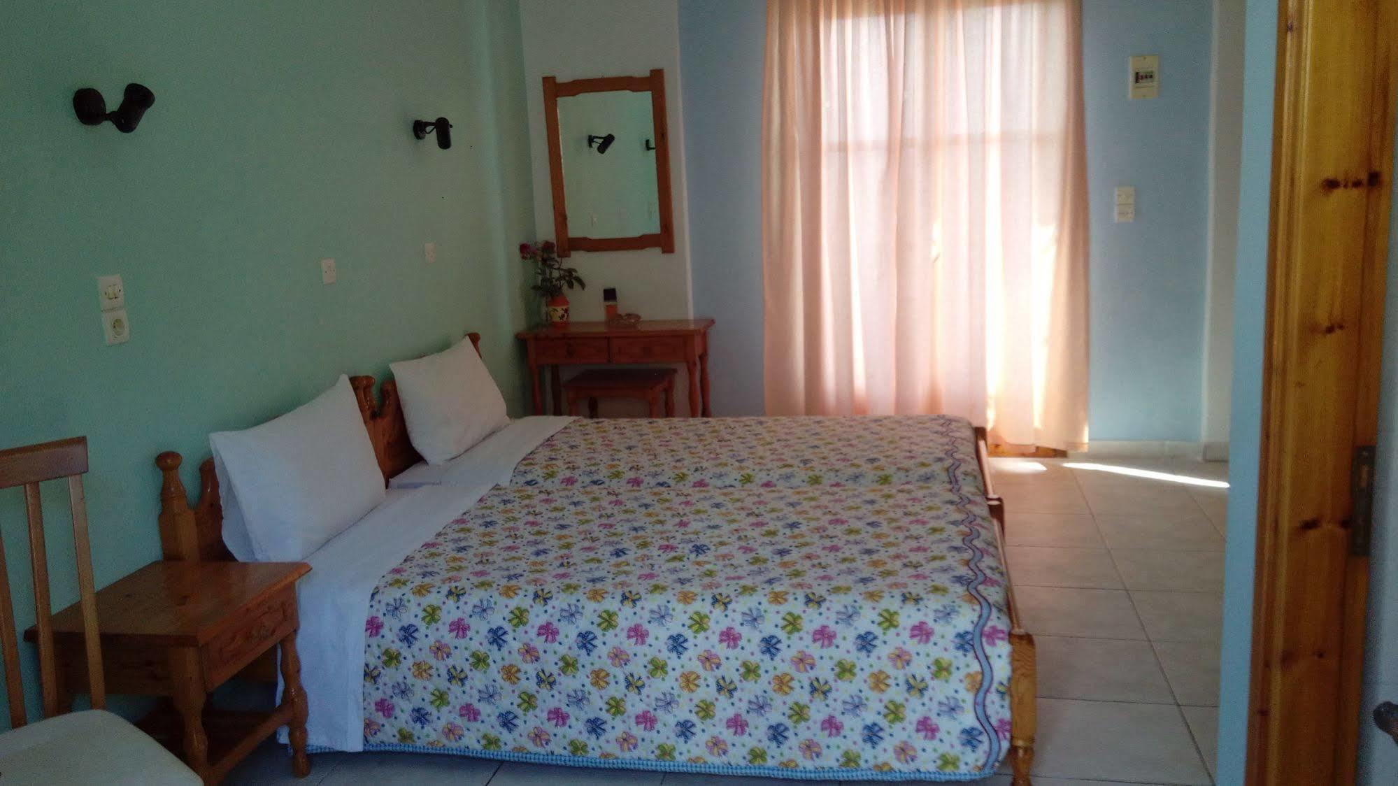 Anessis Cosmos Apart otel Anaxos Dış mekan fotoğraf