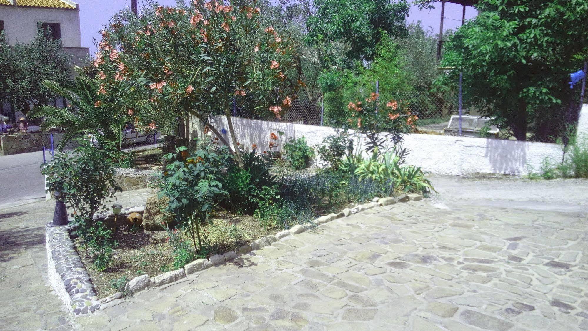 Anessis Cosmos Apart otel Anaxos Dış mekan fotoğraf